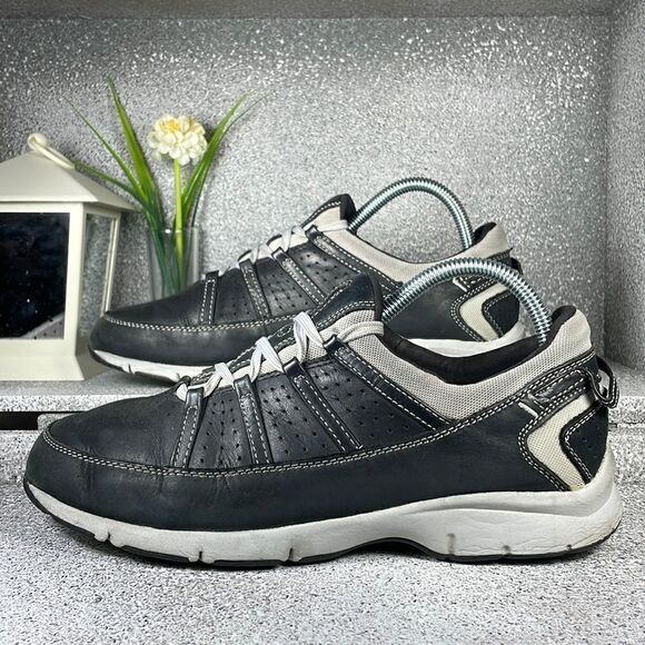 Lands' End Casual Black Leather Walking Sneakers Shoes Size 9 - Picture 1 of 9